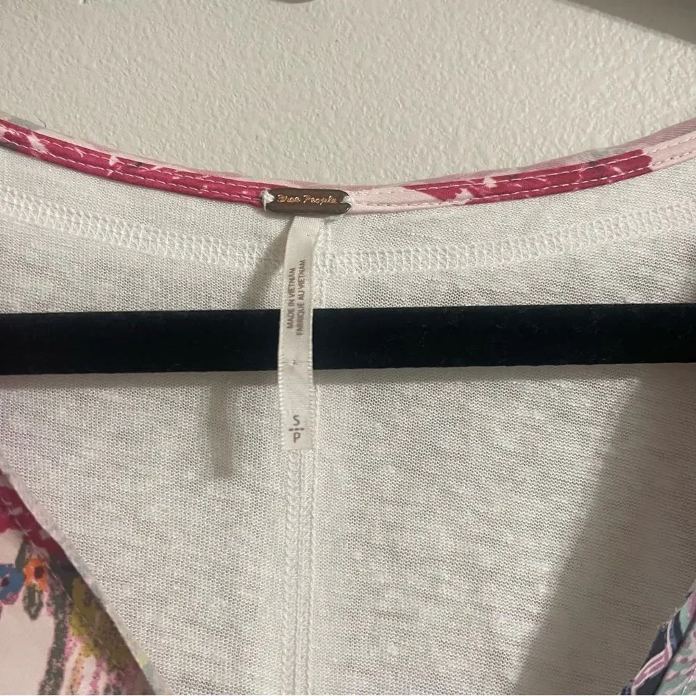 Free people pick your scarf top size small